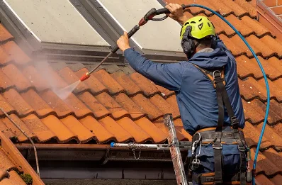 Démoussage et hydrofuge de toiture à Morembert